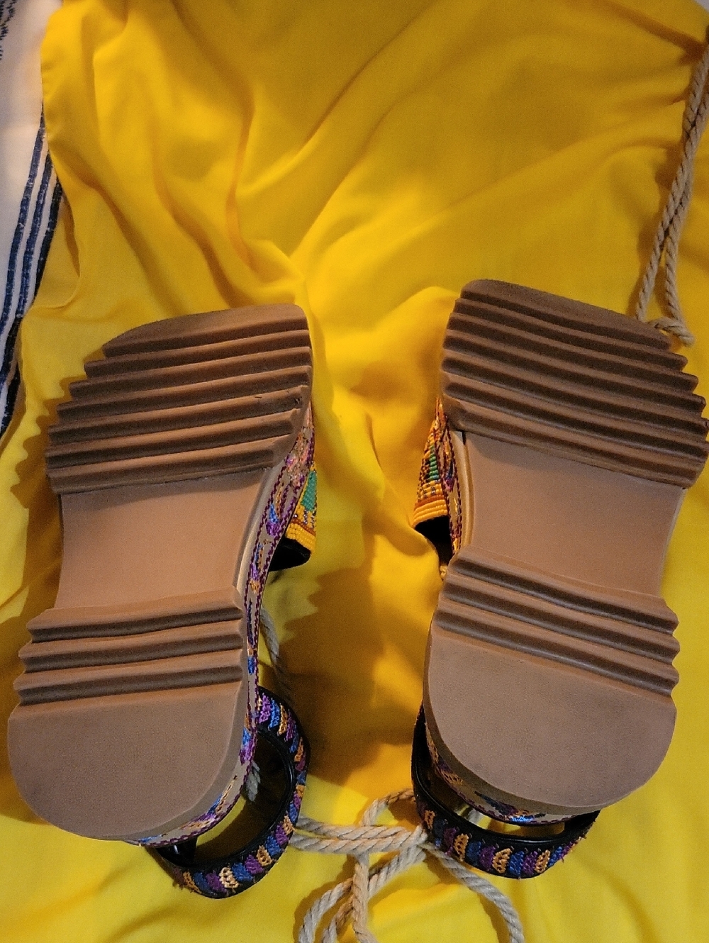 Farm Rio 2" Flatform/platform Sandals w Rubber Non-slip Sole. Size 38 Or 7 1/2 - Picture 6 of 9